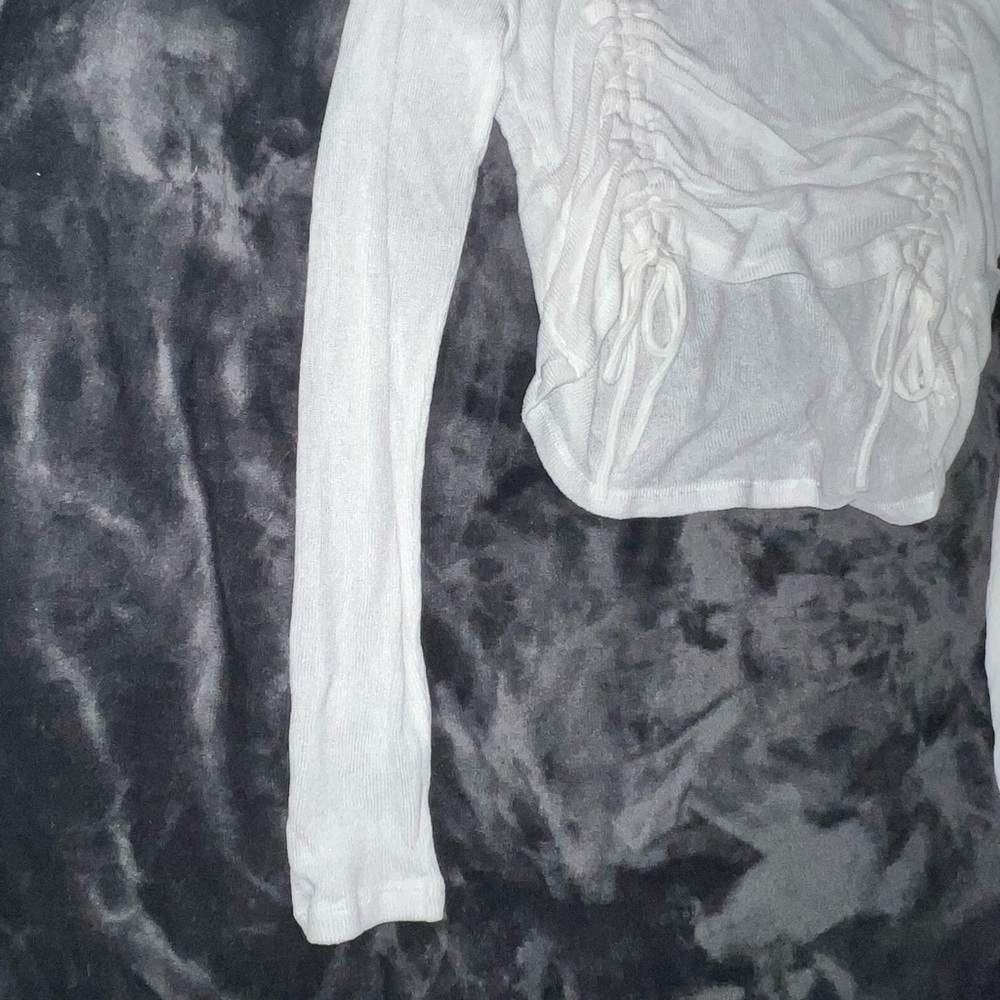 Princess Polly Zoey Sheer Top Size 2 - Picture 9 of 16